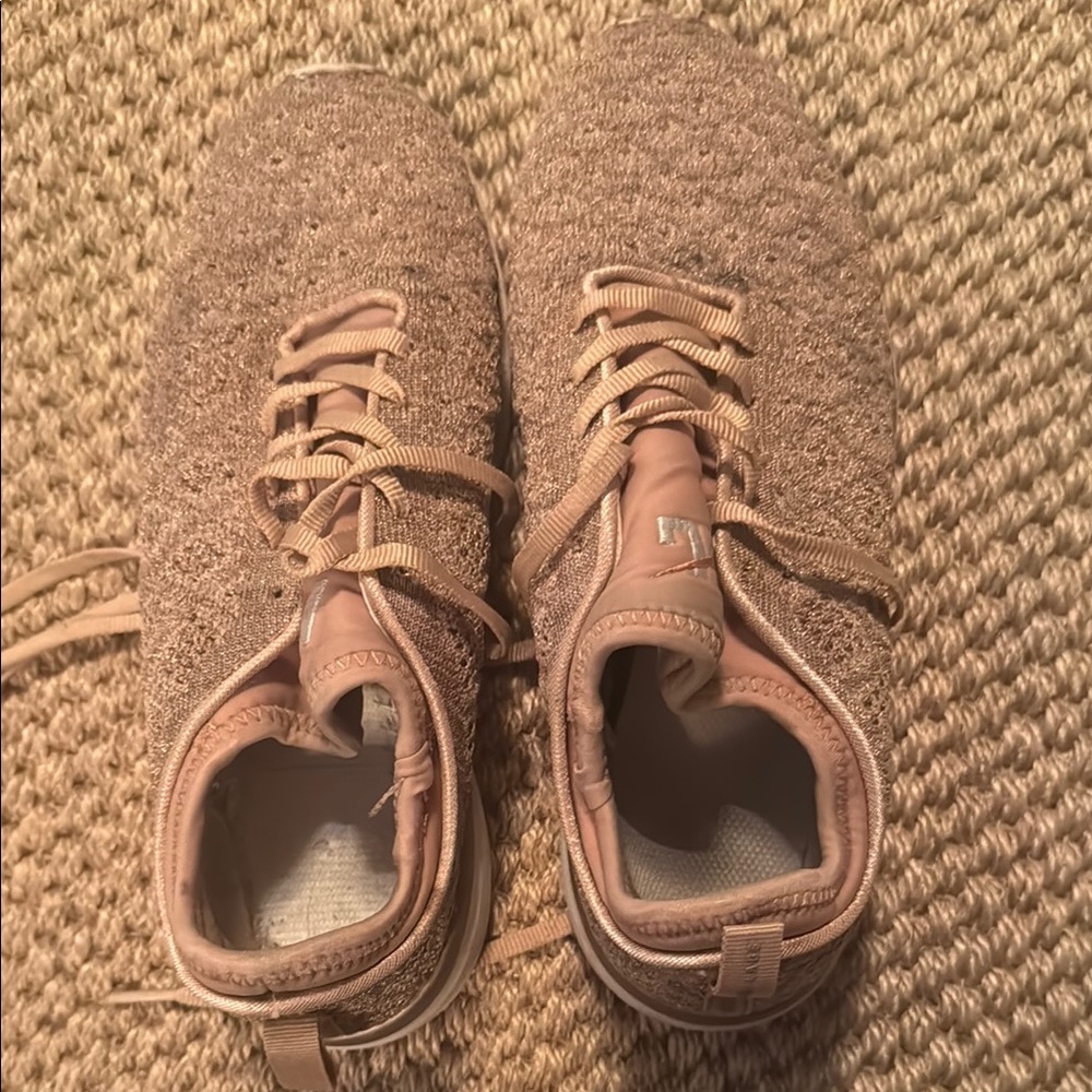 APL pink/gold Women's Knit Sneakers (tech loom) 7.5
